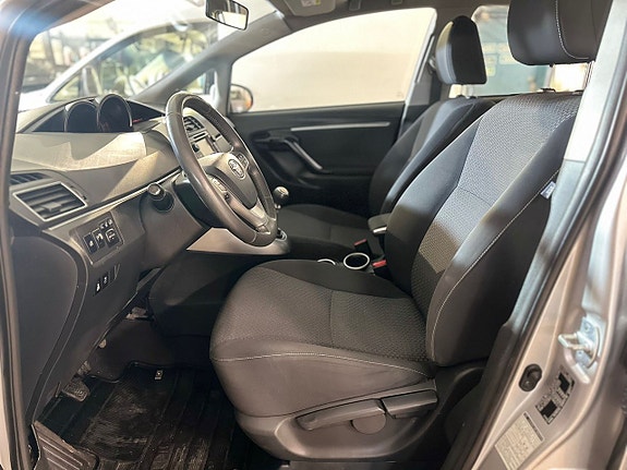 Toyota Verso 6 of 21