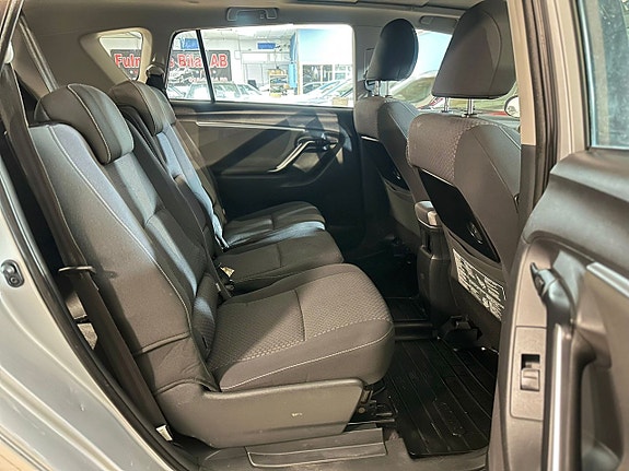 Toyota Verso 12 of 21