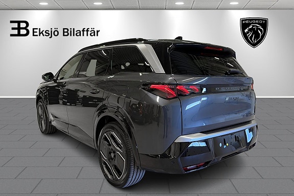 Peugeot e-5008 8 of 23