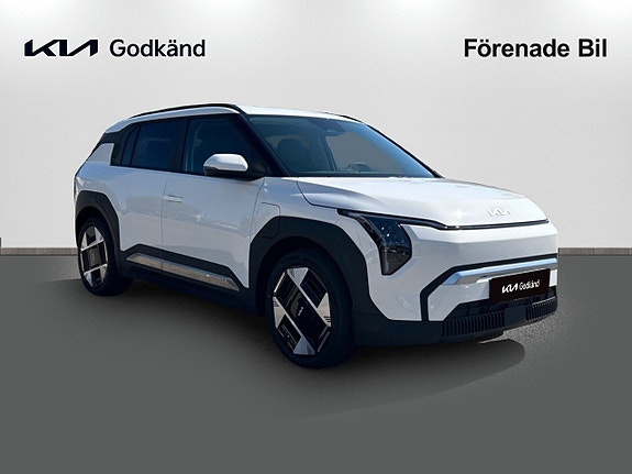 Kia EV3 3 of 5