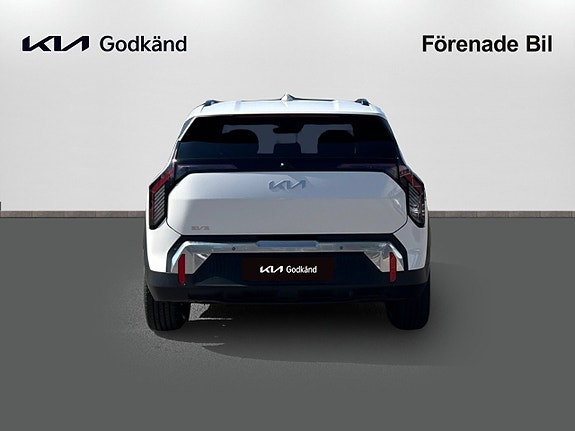 Kia EV3 5 of 5