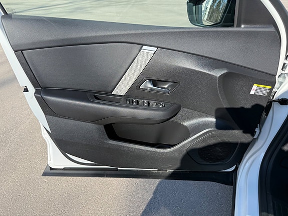 Citroen C4 11 of 16