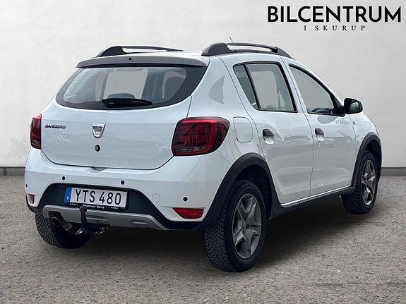 Dacia Sandero Stepway 2 of 5