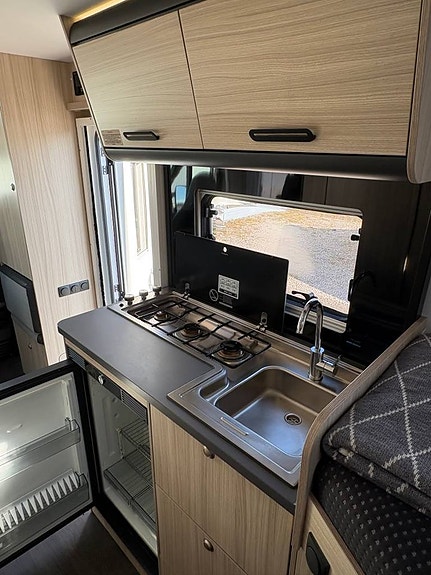SUN LIVING C 65 SL. Solcell/Boxmakis/1080 mil.2023 4 of 12