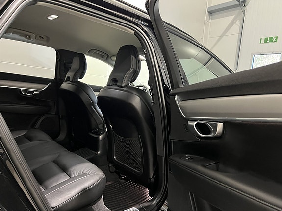 Volvo V90 9 of 27
