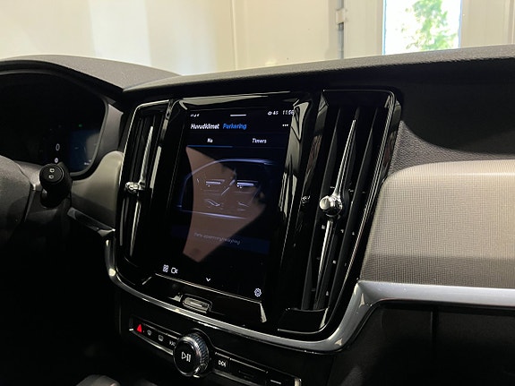 Volvo V90 21 of 27