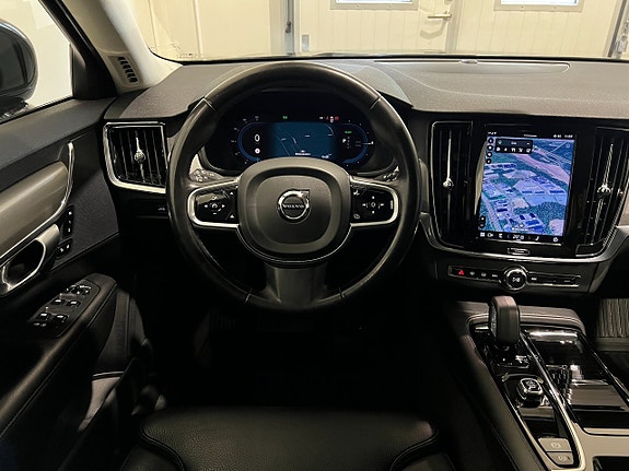 Volvo V90 16 of 27