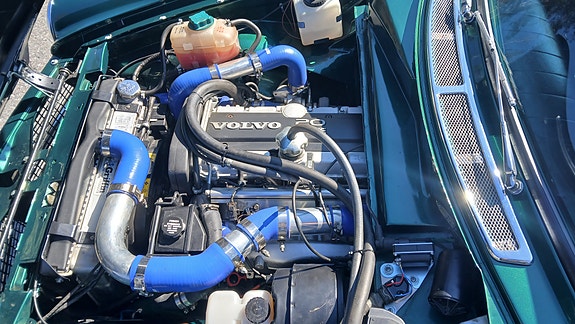Volvo Amazon 4 of 5