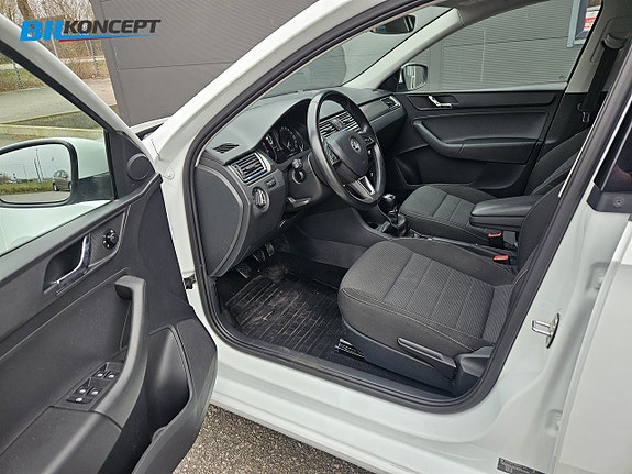 Skoda Rapid Spaceback 14 of 20