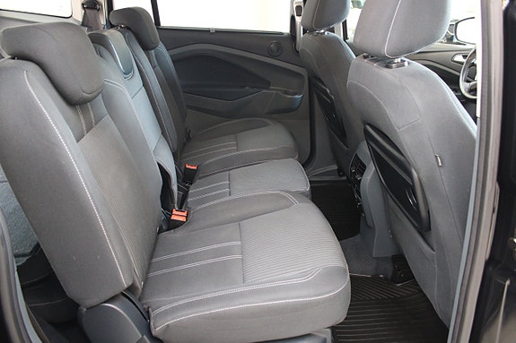 Ford Grand C-MAX 11 of 13