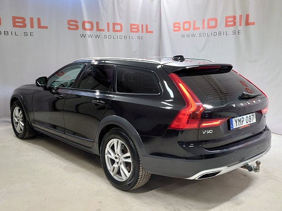 Volvo V90 Cross Country 4 of 5