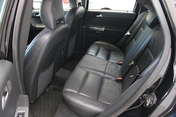 Volvo V50 8 of 12
