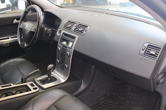 Volvo V50 10 of 12
