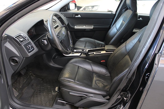 Volvo V50 6 of 12