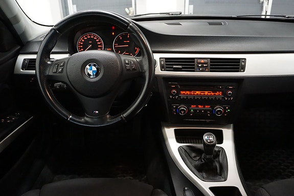 BMW 318d 10 of 22