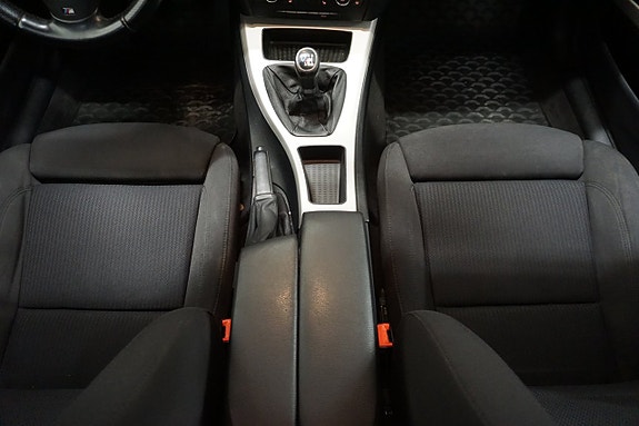 BMW 318d 21 of 22