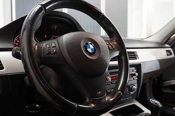 BMW 318d 19 of 22