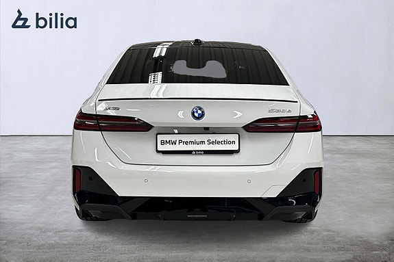 BMW 530e 4 of 19