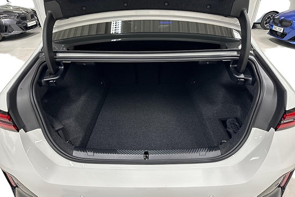 BMW 530e 10 of 19