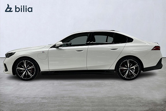 BMW 530e 3 of 19
