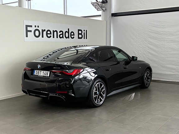 BMW i4 13 of 14
