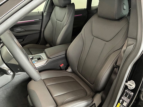 BMW i4 6 of 14