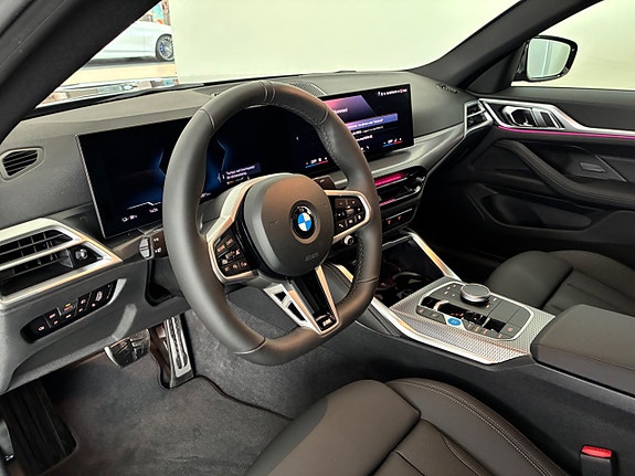 BMW i4 8 of 14