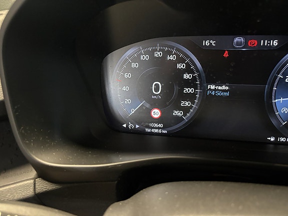 Volvo XC40 19 of 23