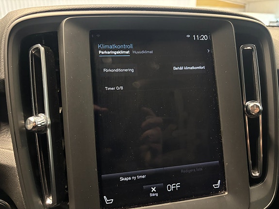 Volvo XC40 14 of 23