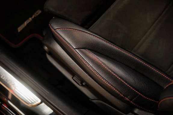 Mercedes-Benz C450 15 of 30