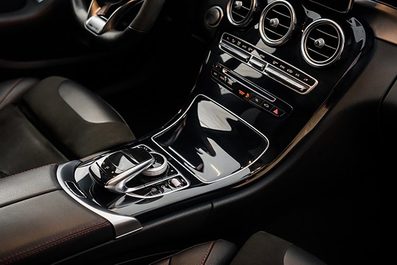 Mercedes-Benz C450 29 of 30