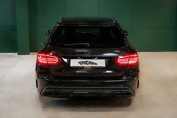 Mercedes-Benz C450 8 of 30