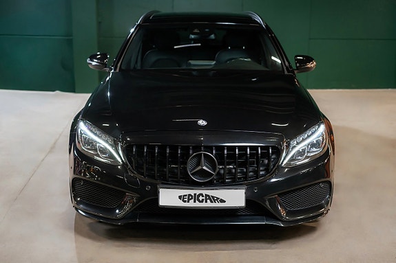 Mercedes-Benz C450 7 of 30