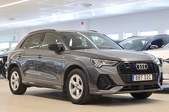Audi Q3 6 of 25