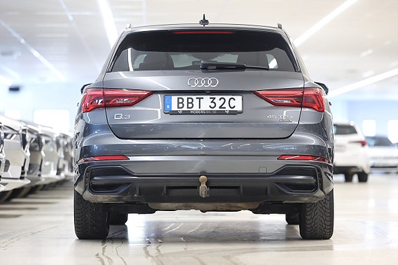 Audi Q3 8 of 25