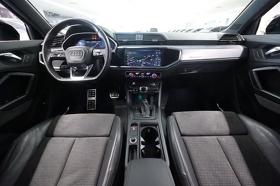 Audi Q3 14 of 25