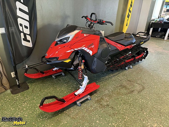 Lynx Shredder RE 3700 850 E-TEC -26 m. elstart / moms