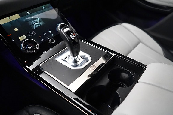 Land Rover Range Rover Evoque 17 of 25