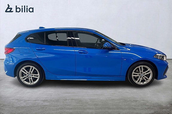 BMW 118i 15 of 17