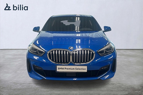 BMW 118i 5 of 5