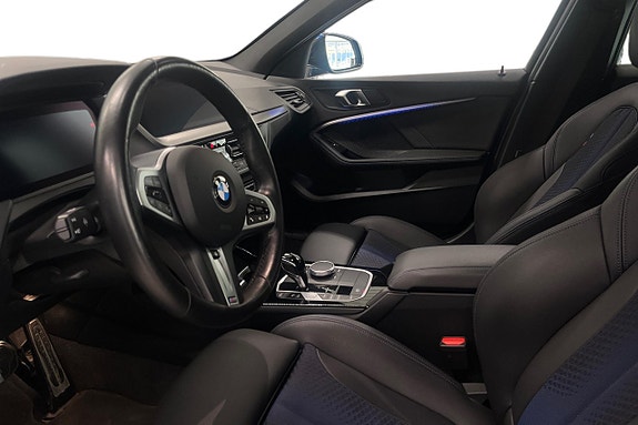 BMW 118i 12 of 17