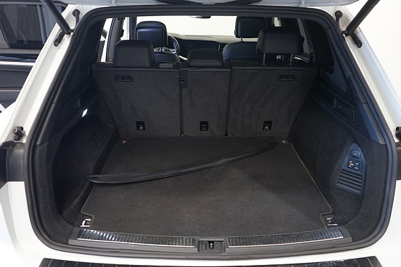 Volkswagen Touareg 13 of 14