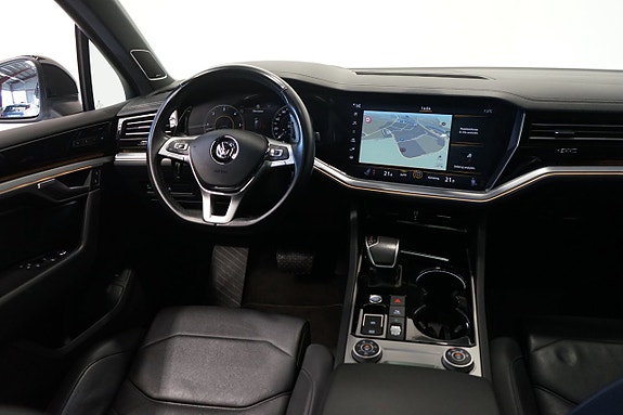 Volkswagen Touareg 5 of 14