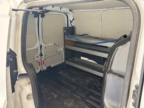 Ford Transit Connect 9 of 14