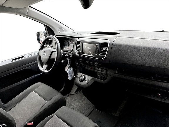 Opel Vivaro 13 of 15
