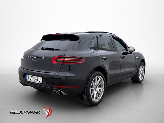 Porsche Macan S 6 of 27