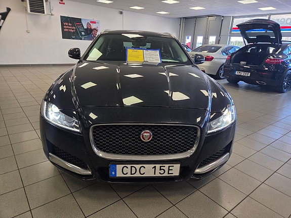 Jaguar XF 15 of 24