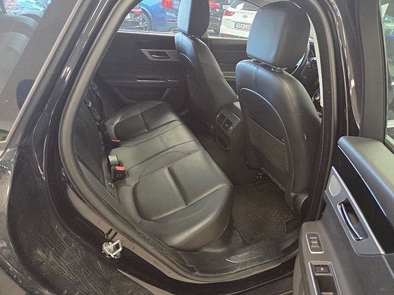 Jaguar XF 10 of 24