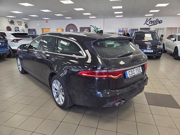 Jaguar XF 6 of 24