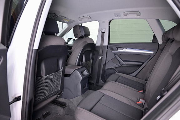 Audi Q5 10 of 21